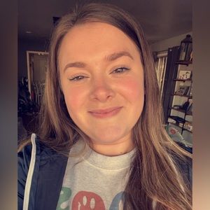 Meet your Posher, Leah